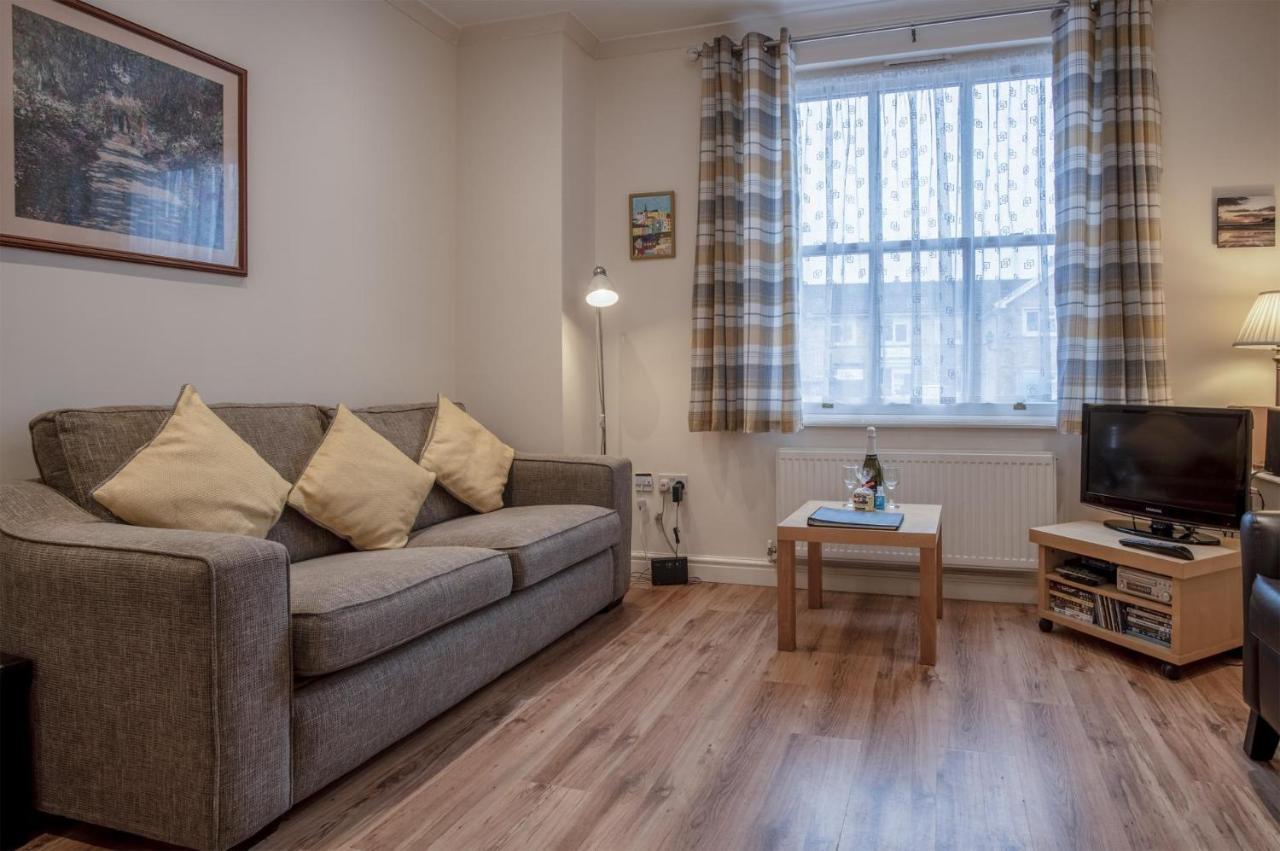 Arcadia - 1 Bedroom Apartment - Тенби Экстерьер фото